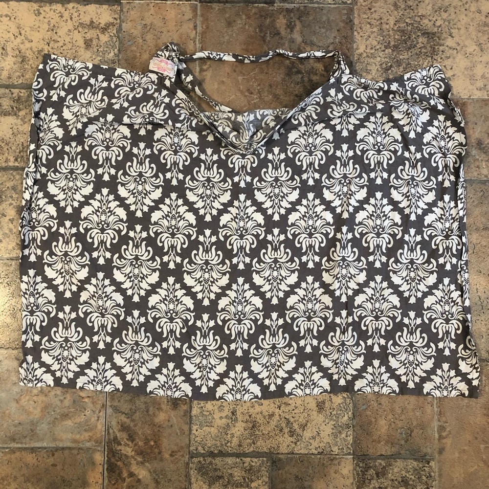 😎 3/$10 Udder Cover in damask print